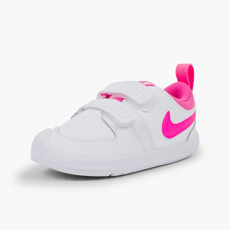 nike small tick trainers