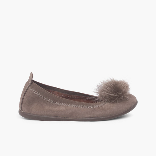 Girl´s and women´s ballet shoes with a pompom Taupe