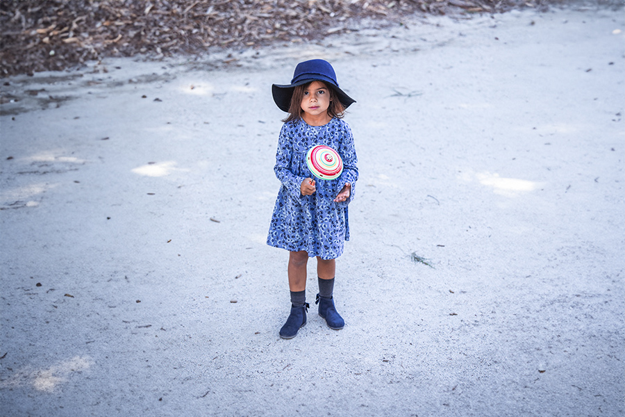 Boots with velvet bow and zip closure