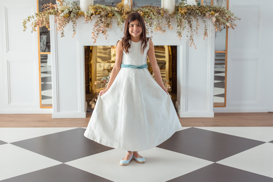 Girls´ linen ballet pumps with lace ribbon and jute sole 