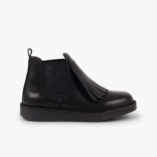 Girl's leather boots with fringed tongue 				 Black