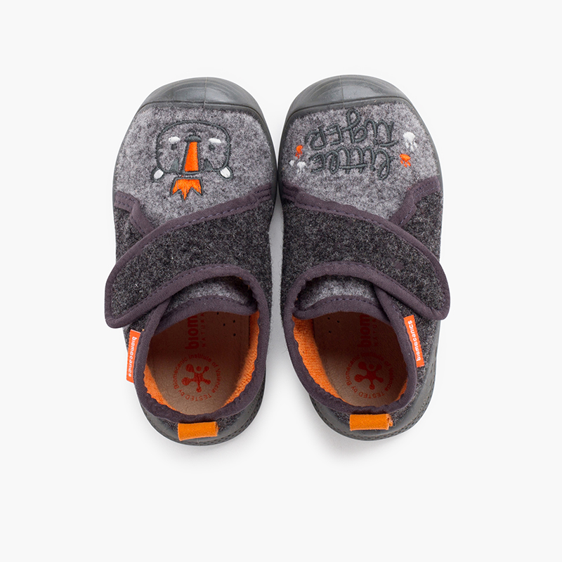 Biomecanics house slippers reinforced toe Grey