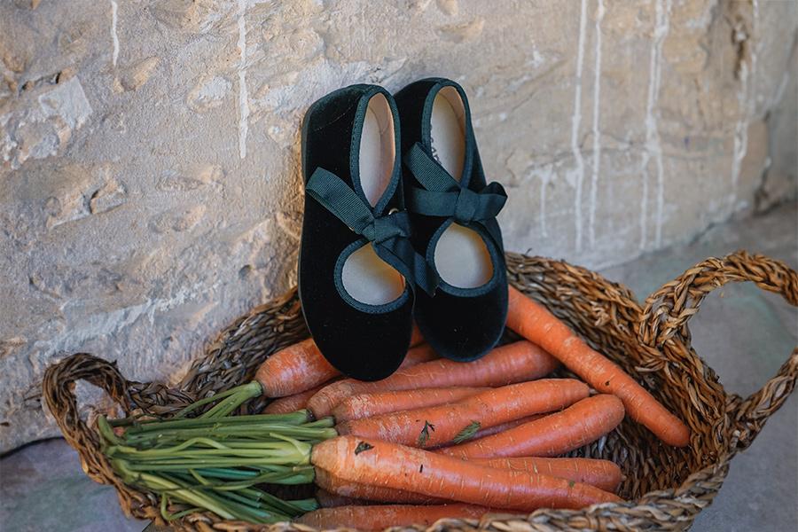 Girls velvet mary jane with faille bow