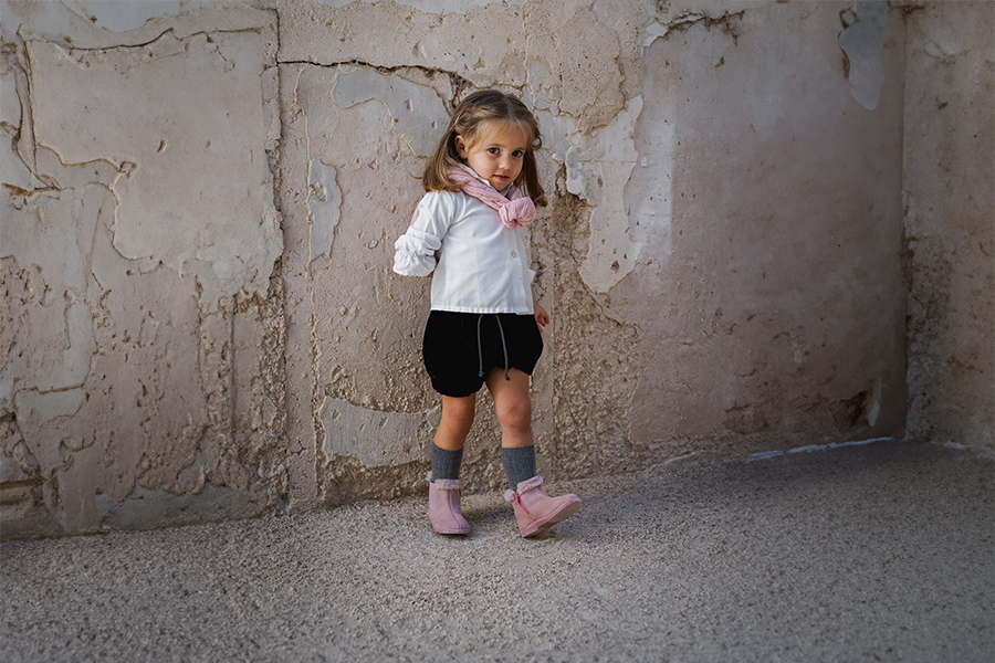 Girl's Chelsea Boots with Furry Collar