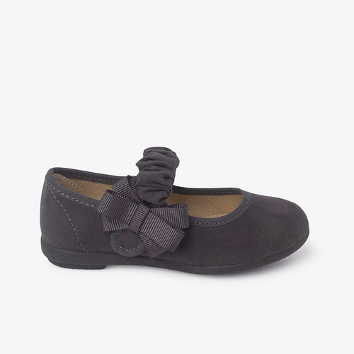 Ruffled ribbon Mary Janes with bow Grey