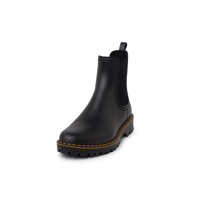 Matte wellies stitching track sole Black