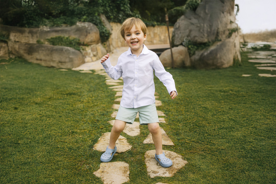 Kids’ rubber clog-sandals