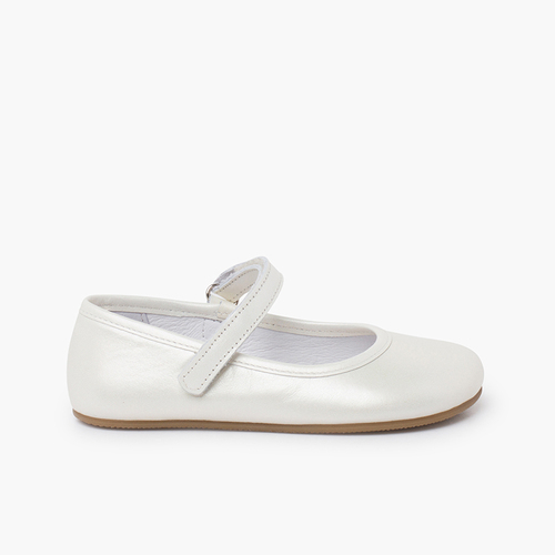 Blanditos Mary Janes shiny finish White