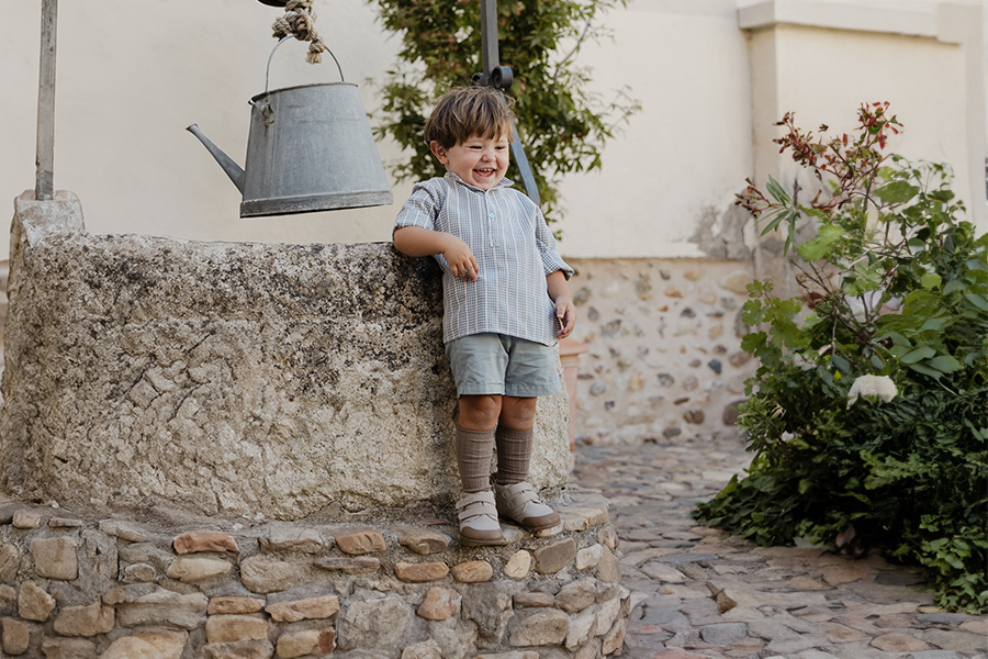 Children’s barefoot leather boots reinforced toe