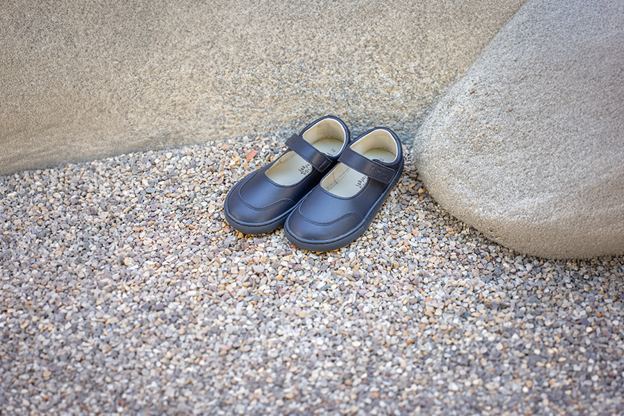 Girls’ Barefoot School Mary Janes hook-and-loop strap