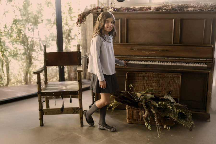 Tweed mary janes elastic strap shine