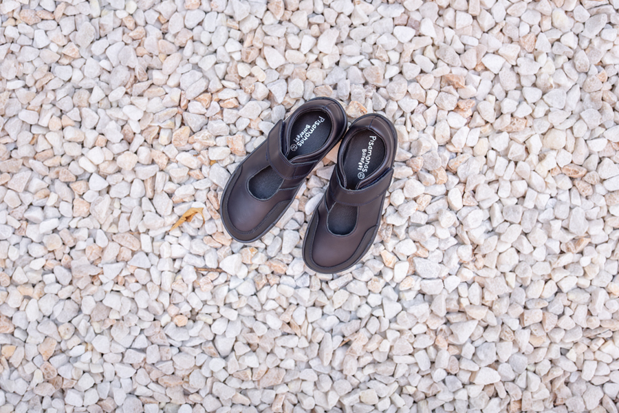 Barefoot leather school mary janes girls