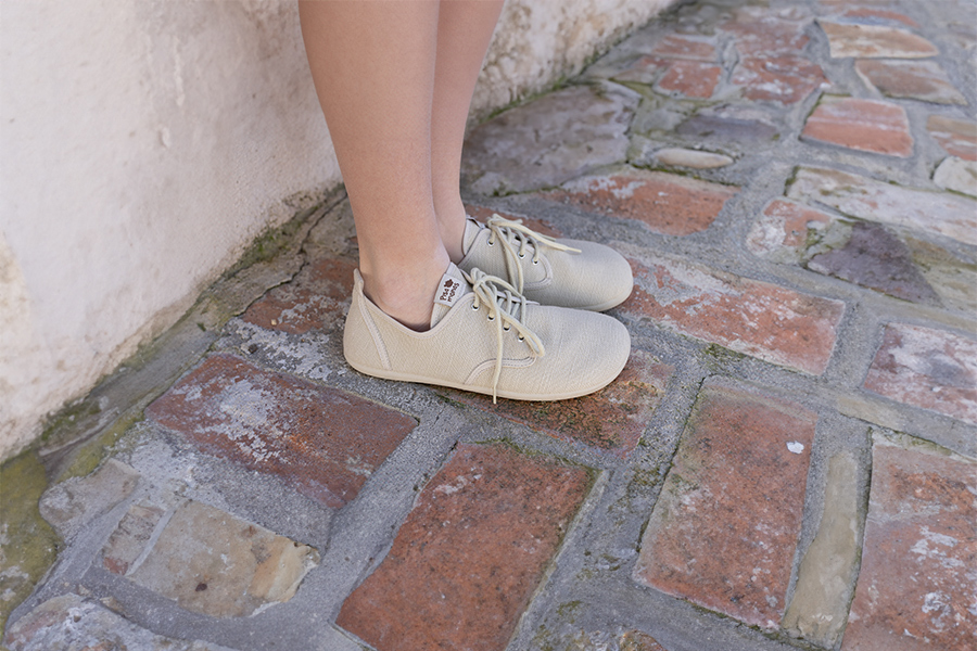Barefoot linen bluchers laces larger sizes