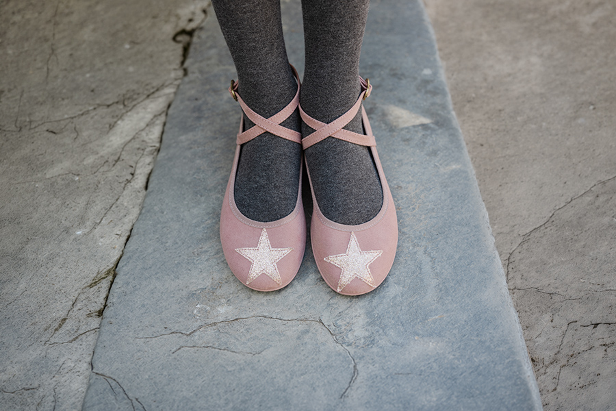 Mary Janes crossed straps star