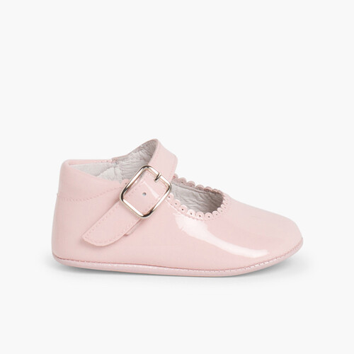 Patent leather Mary Janes for babies with buckle Pink