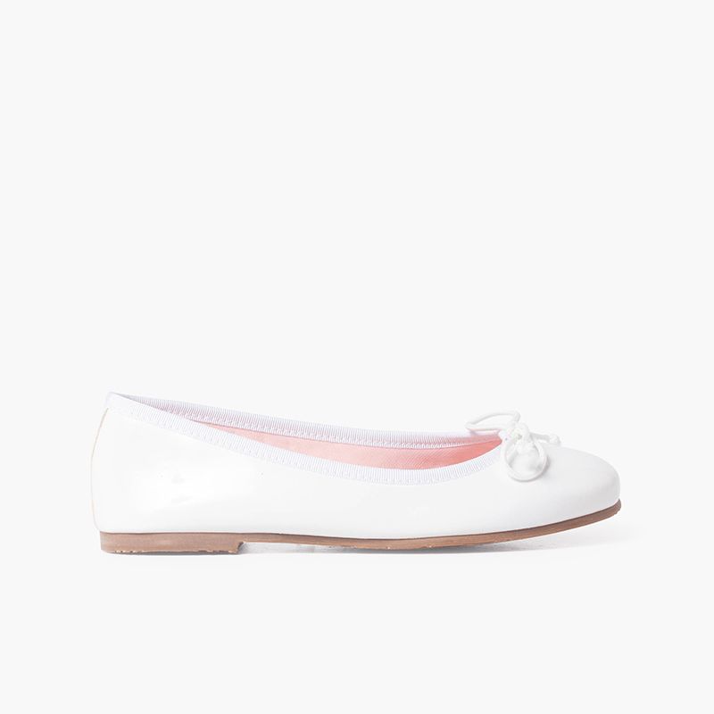 Patent leather ballet flats with bow