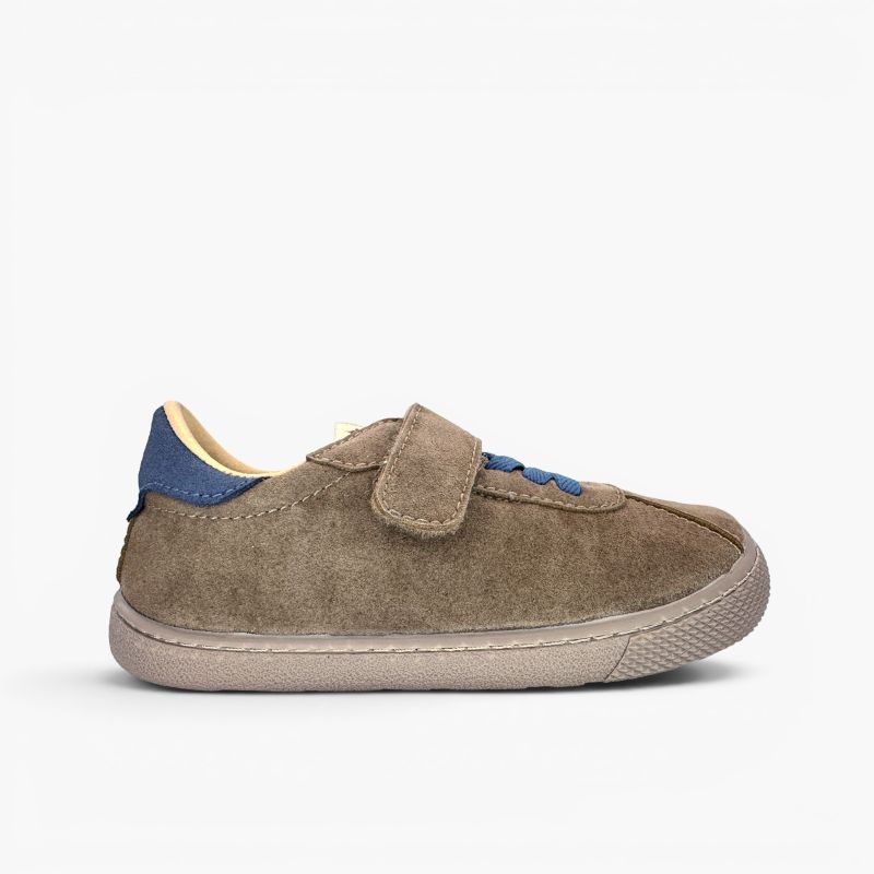 Barefoot suede-effect trainers combined fastening