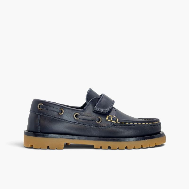Boys’ leather boat shoes Brincatruz track sole