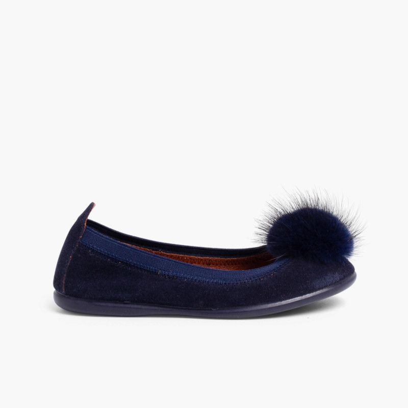 Girl´s and women´s ballet shoes with a pompom