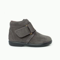 Split cross strap adherent boot Grey