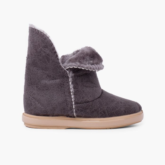 Australian style girl boots with side opening