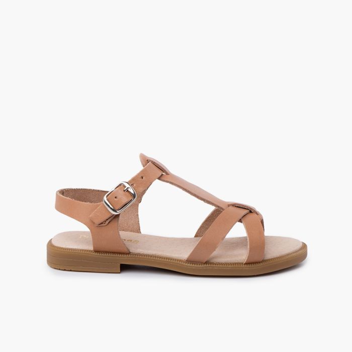 Girl leather sandals with buckle closure straps