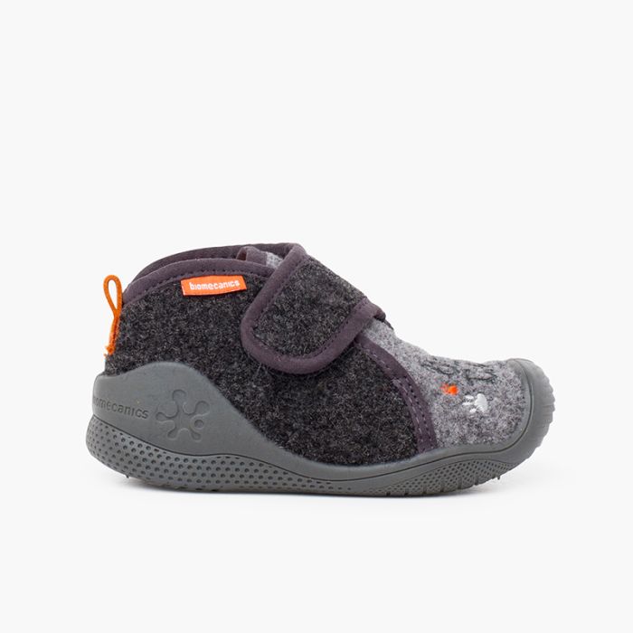 Biomecanics house slippers reinforced toe