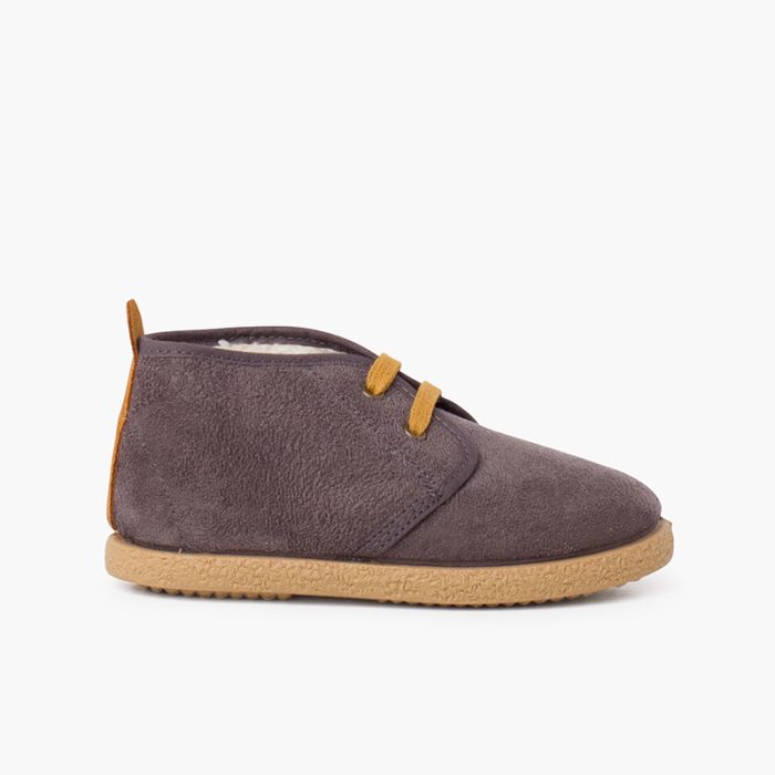  Shearling lining boots with camel back strip