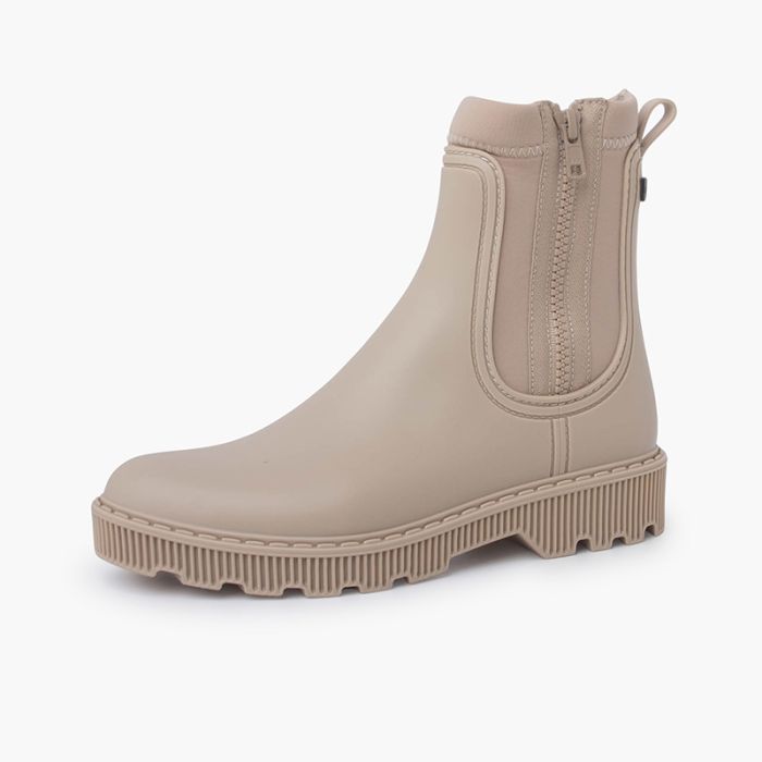Rain boots with zipper up the back deals