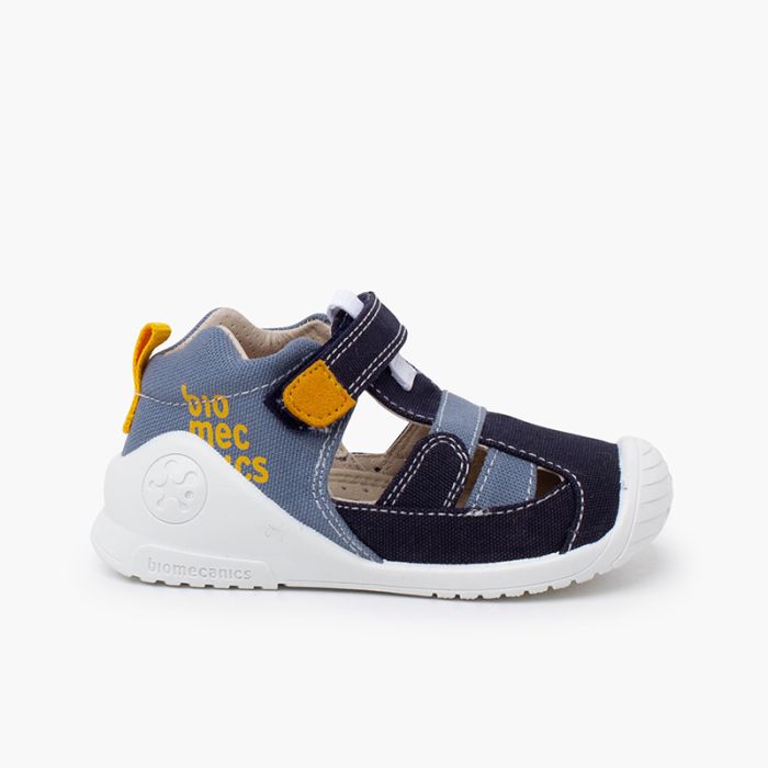 Biomecanics canvas sport sandals
