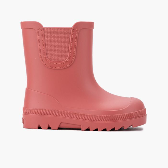 Barefoot wide Chelsea-style wellies