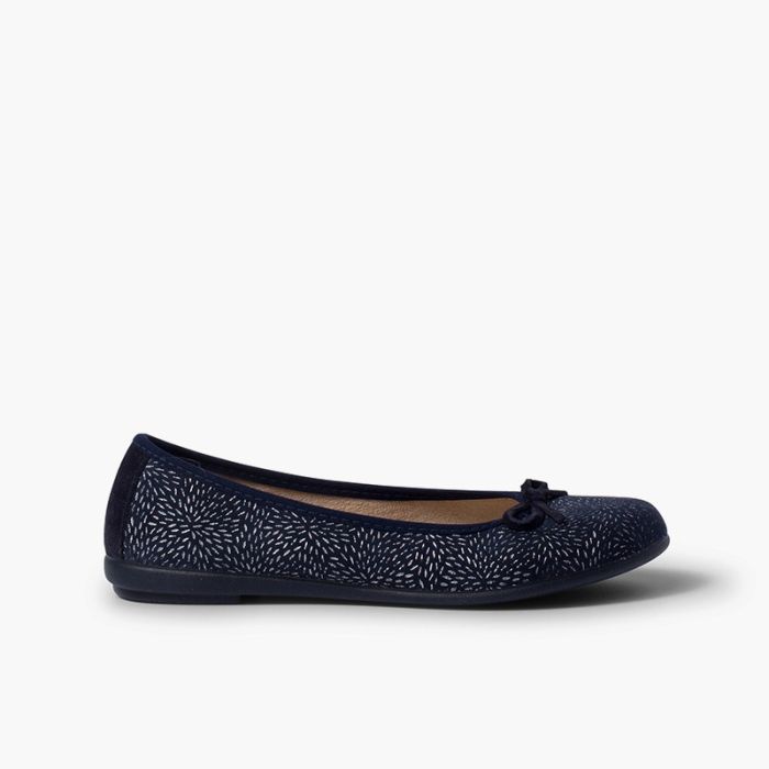 Ballet Pumps with bow and silver details