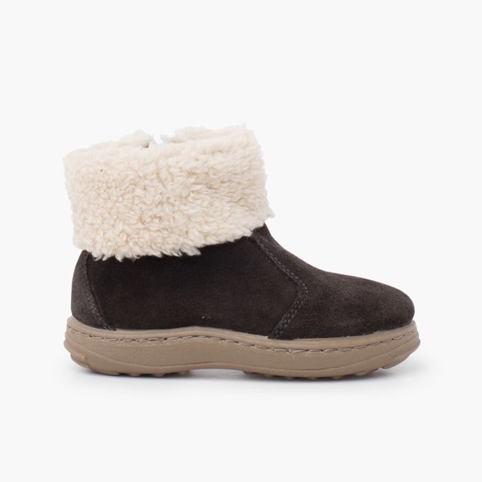Sport sole boot with zipper and shearling 