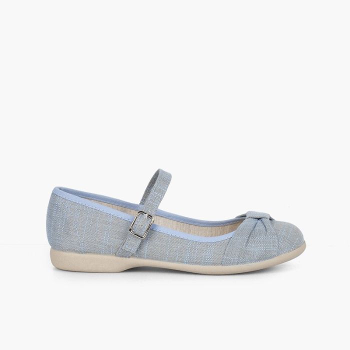 Girls' Ceremony Mary Janes with Bow and Buckle Closure