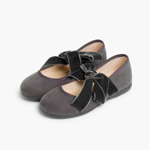 Mary Janes with a velvet bow for girls Grey