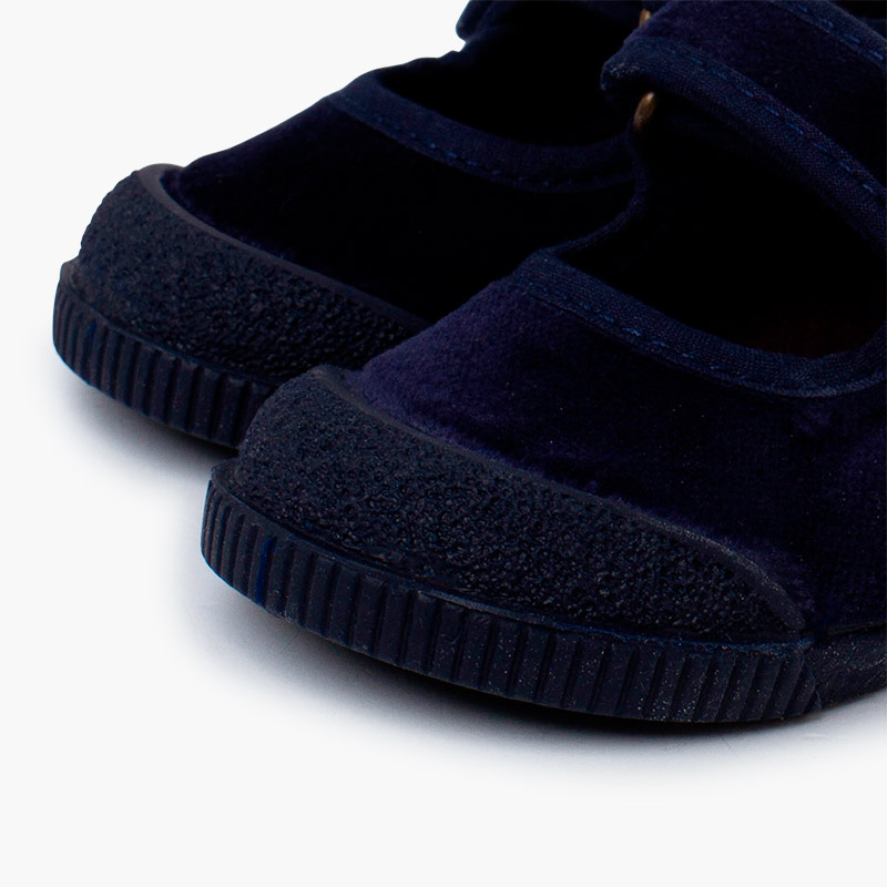 RESISTANT TOE CAP