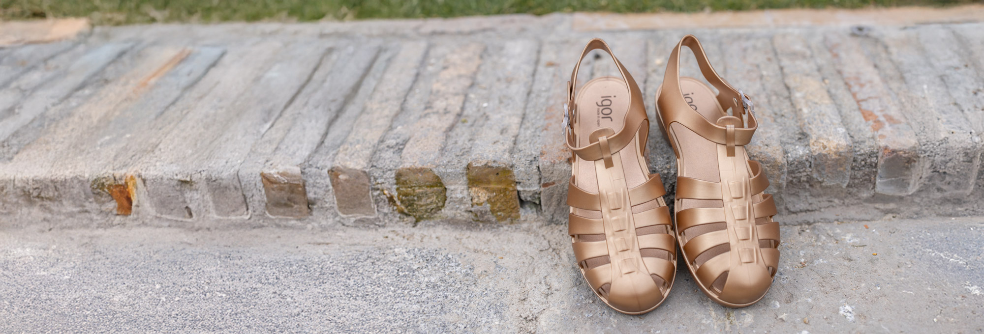 SUMMER GLAMOUR