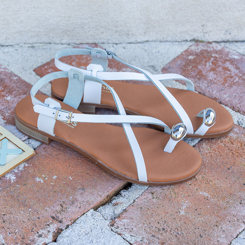 Buckle sandals for girls and women
